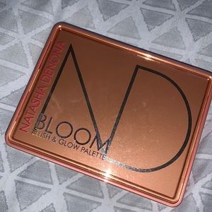 Natasha Denona In Bloom Face palette